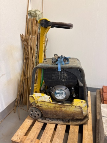 1482202-1 Soil vibrator - Wacker Neuson with diesel engine Hatz 1B30-2