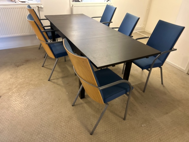 1482221-8 Office and kitchen furnishings - desks, dining tables, chairs, etc.