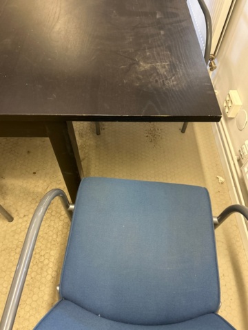 1482221-10 Office and kitchen furnishings - desks, dining tables, chairs, etc.