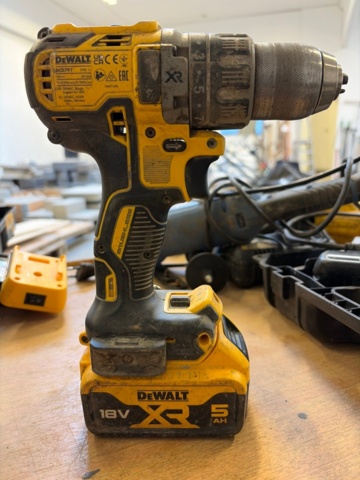 1482207-15 Tool kit 8 machines and accessories - DeWalt, Hikoki, Biltema