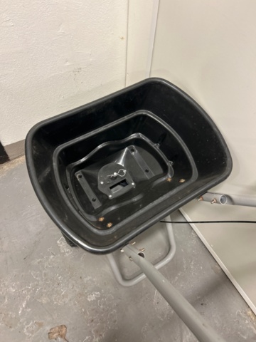 1482220-2 Manual spreader