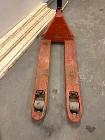 1482219-2 Pallet truck 2300 kg - BT LHM230