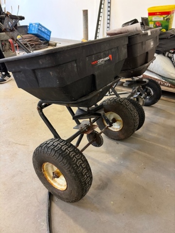 1482210-6 Spreader carts 2pcs