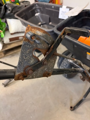 1482210-8 Spreader carts 2pcs