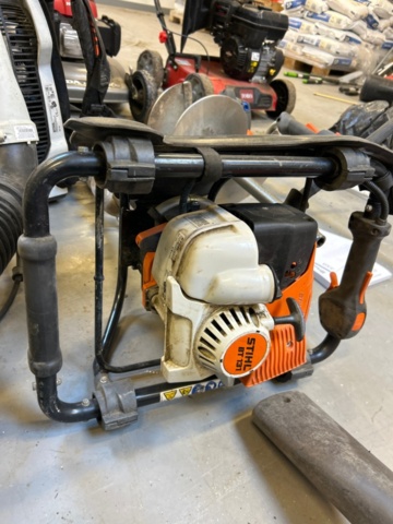 1482215-7 Collection of 5 garden machines and accessories - Stihl/Husqvarna
