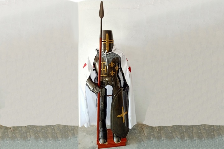 1487026-1 Handmade Crusader Armor