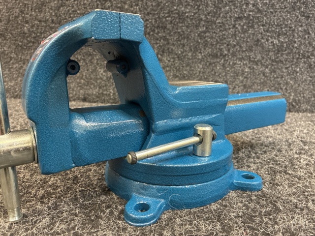 1488885-3 Condor Mjölner vice 120mm with swivel