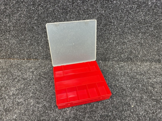 1489112-2 36 assorted boxes, Tayg