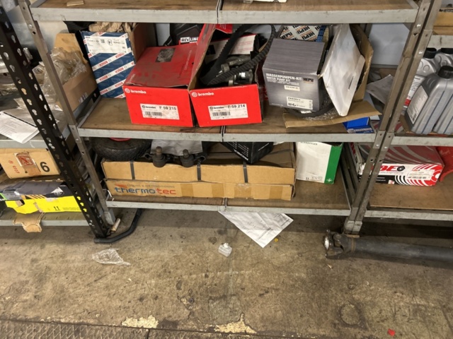 1454969-8 Lot of vehicle parts and workshop items