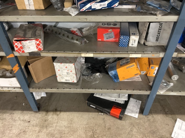 1454969-17 Lot of vehicle parts and workshop items