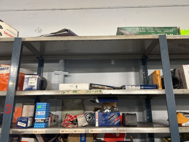 1454969-20 Lot of vehicle parts and workshop items