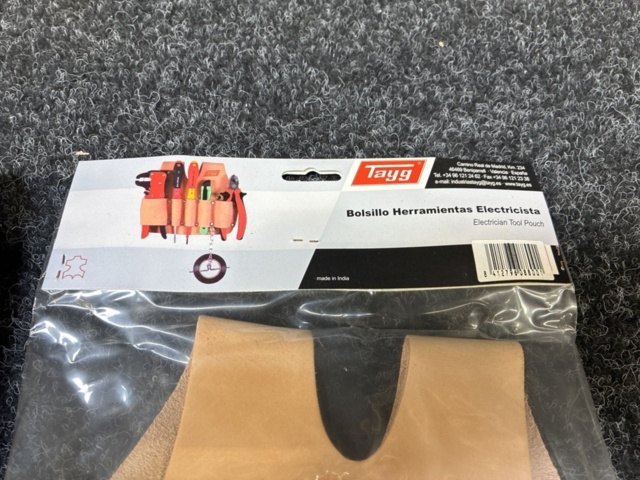 1489119-6 Tool belt, tool vest, hammer holder & nylon belt