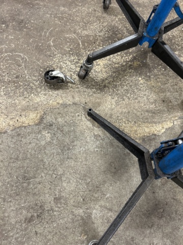 1454973-4 Gearbox lifters 2 pcs - Biltema 15-999 (1 pc defective)