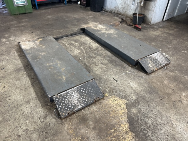 1454976-1 Scissor lift - Weber DSH 3000 -2023 (repair item)