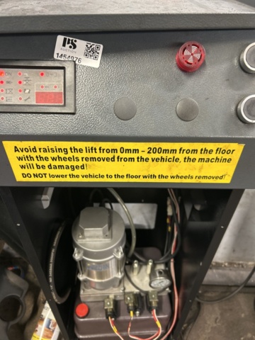 1454976-9 Scissor lift - Weber DSH 3000 -2023 (repair item)