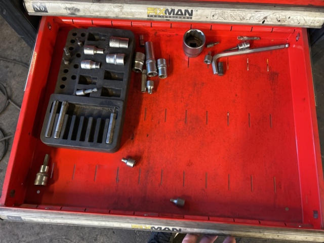 1454989-9 Tool trolley with contents - Fixman