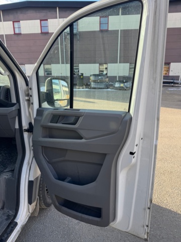 1405484-31 Volkswagen Crafter Chassi 35 2.0 TDI Automatic, 177hp, 2018