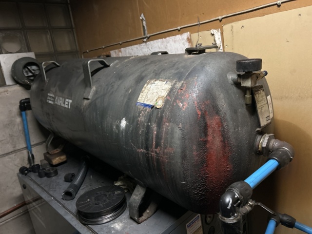 1454998-4 Screw compressor with separate pressure tank - Atlas Copco GA11 + 350L pressure tank