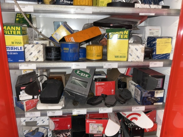 1454999-5 Cabinet 3 pcs with contents - vehicle parts, filters and workshop materials