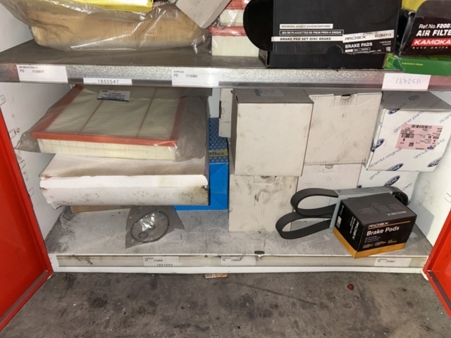 1454999-7 Cabinet 3 pcs with contents - vehicle parts, filters and workshop materials