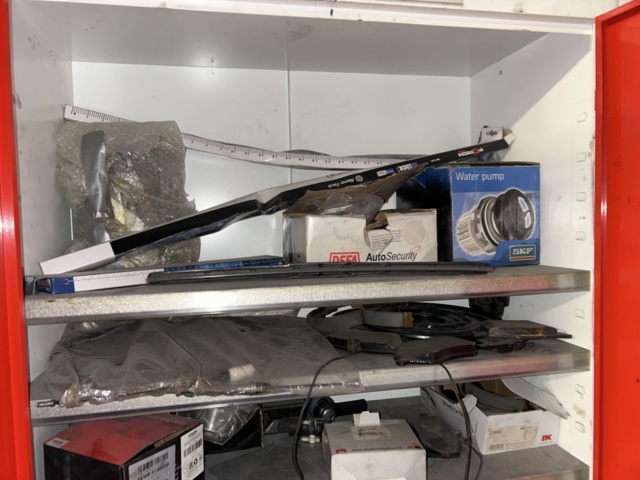 1454999-9 Cabinet 3 pcs with contents - vehicle parts, filters and workshop materials