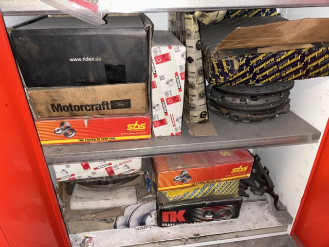 1454999-12 Cabinet 3 pcs with contents - vehicle parts, filters and workshop materials