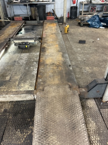 1455006-4 Four-pillar lift 5 tons - OMA 526C -2011