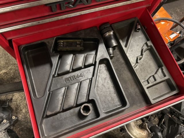 1455008-8 Tool trolley with contents - Transit