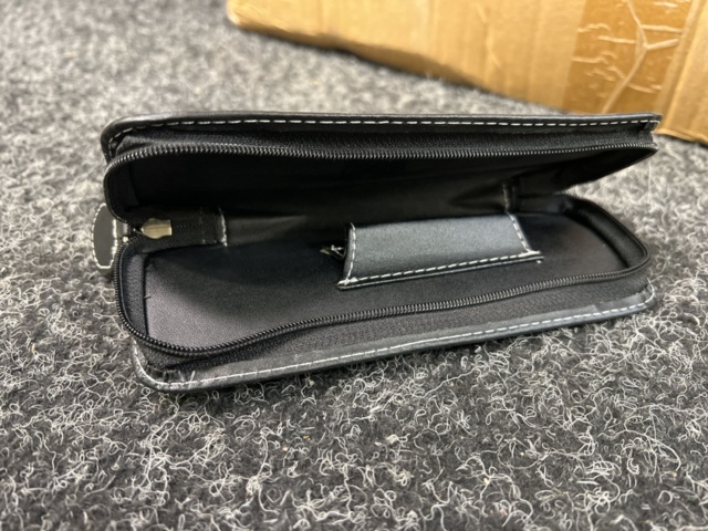 1487592-4 About 300 cases