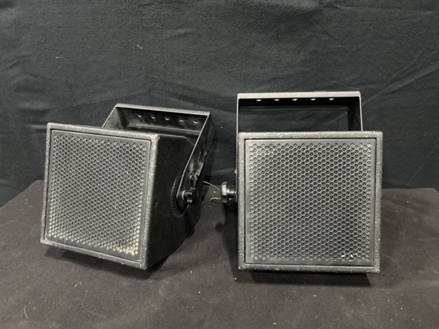 1486294-1 Speakers 2 pcs - Nova KIRA