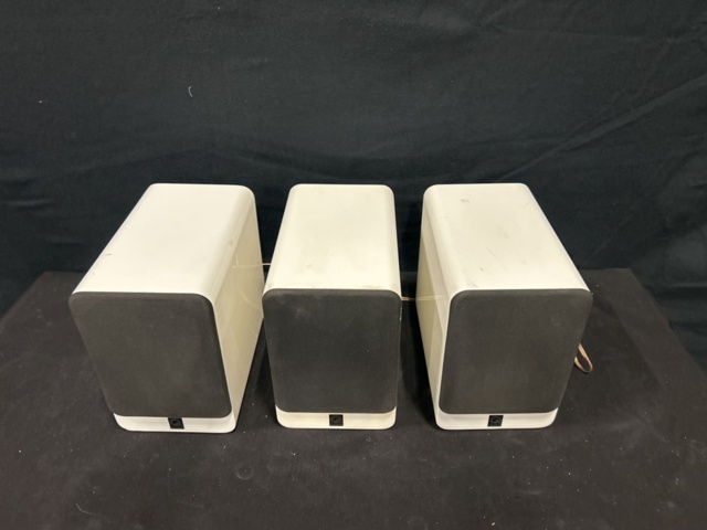 1486300-2 Speakers 3 pcs - Q Acoustics