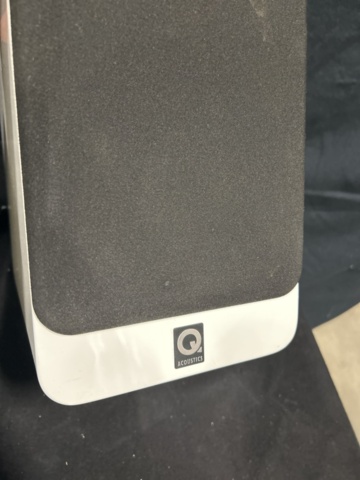 1486300-10 Speakers 3 pcs - Q Acoustics