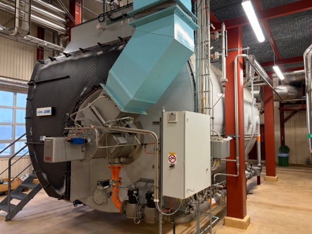 1468040-1 Ångpanna med industribrännare - Ång-Janne GTP Å12 -1993