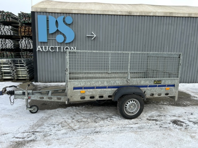 1368059-2 Trailer - Wiola W6