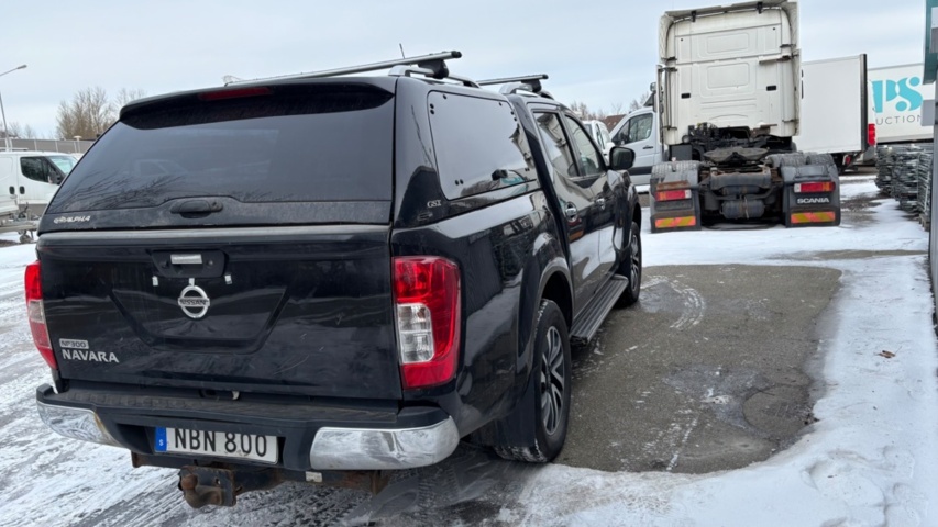 918951-5 Nissan Navara Double Cab 2.3 dCi 4WD Manual, 163hp, -2016