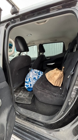 918951-14 Nissan Navara Double Cab 2.3 dCi 4WD Manual, 163hp, -2016