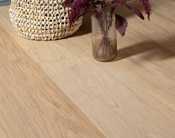 1489333-9 Floor oiled oak Woodura, Misty White, 1-strip, 5-G click floor, 87 sqm, XL