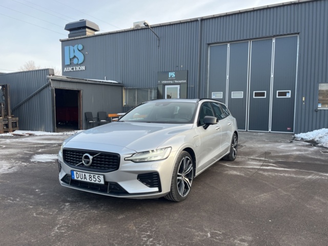 1351396-1 Volvo V60 Recharge T6 AWD Geartronic, 340hp -2021