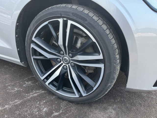 1351396-11 Volvo V60 Recharge T6 AWD Geartronic, 340hp -2021