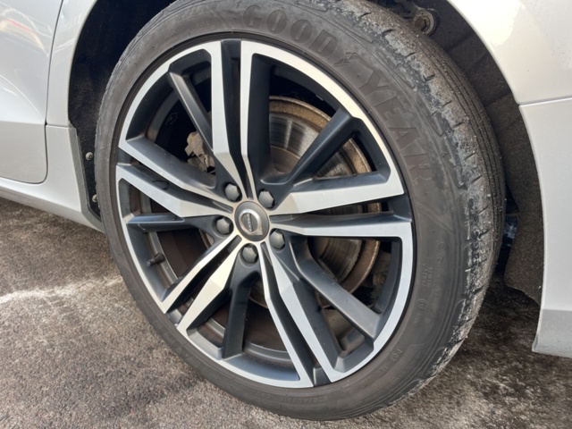 1351396-15 Volvo V60 Recharge T6 AWD Geartronic, 340hp -2021