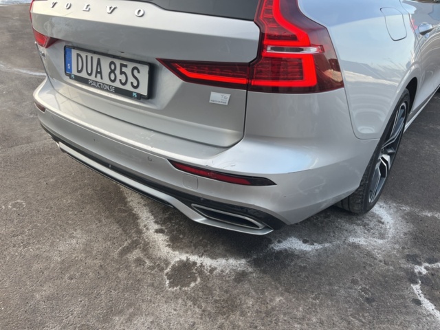 1351396-21 Volvo V60 Recharge T6 AWD Geartronic, 340hp -2021