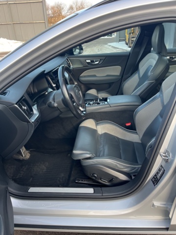 1351396-32 Volvo V60 Recharge T6 AWD Geartronic, 340hp -2021