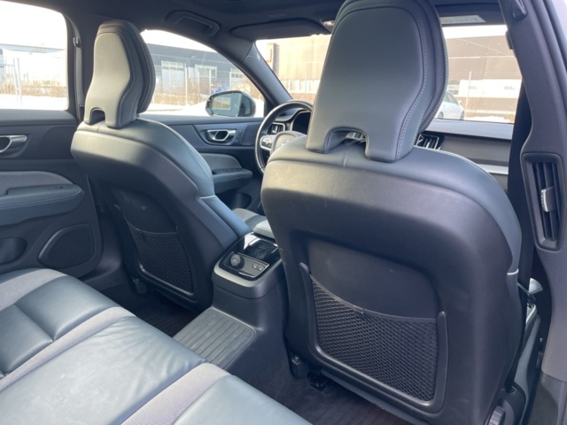 1351396-43 Volvo V60 Recharge T6 AWD Geartronic, 340hp -2021