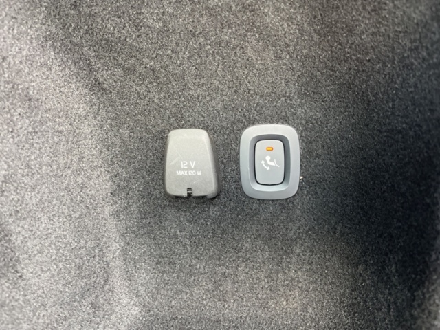 1351396-48 Volvo V60 Recharge T6 AWD Geartronic, 340hp -2021