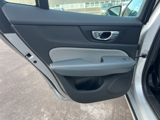 1351396-56 Volvo V60 Recharge T6 AWD Geartronic, 340hp -2021