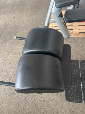 1427621-4 Leg curl machine - Atlantis