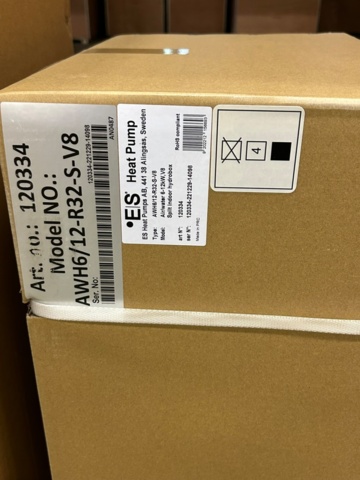 1490663-9 12 kW air/water heat pump from Energy Save, easily connects to an existing heating system L166