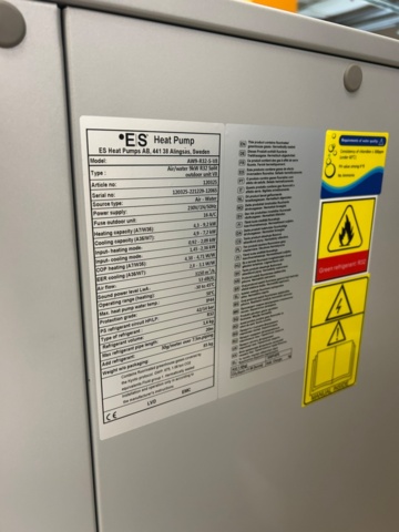 1490666-9 9 kW air/water heat pump from Energy Save, easily connects to an existing heating system L165