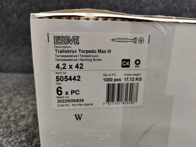 1489560-2 About 6,000 pcs Trallscrew banded 4.2x42mm, Essve