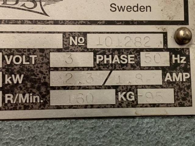 1416800-10 Column drilling machine Strands S 68. 1995